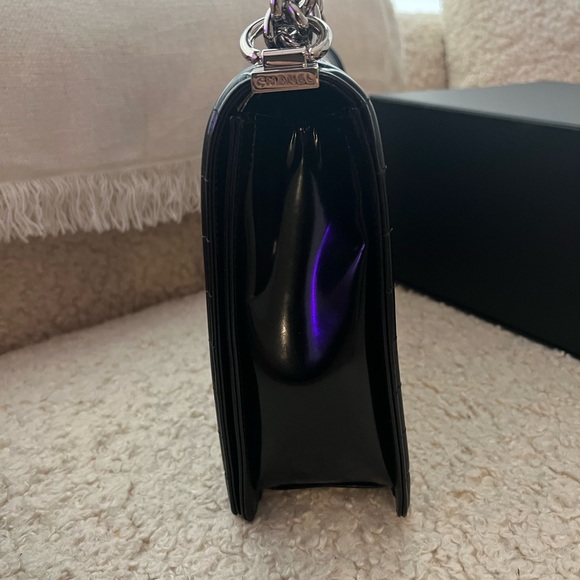 AUTHENTIC CHANEL BAG - Picture 8 of 12